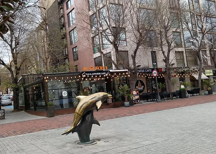 Проживание в семье на пъпа на варна!